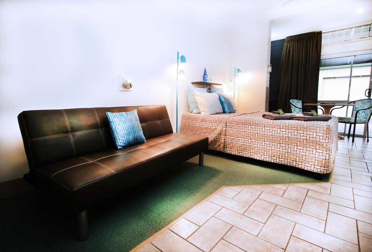 Central Motel Gin Gin Экстерьер фото