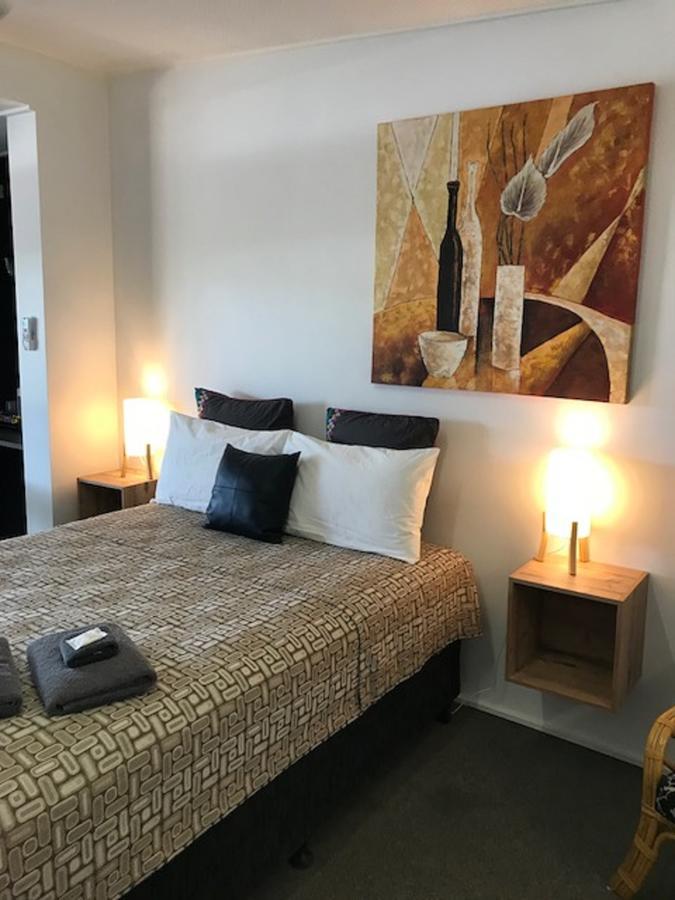 Central Motel Gin Gin Экстерьер фото
